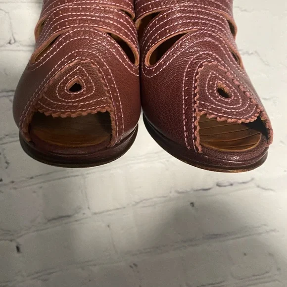 Chie Mihara retro leather heels - Picture 7 of 9